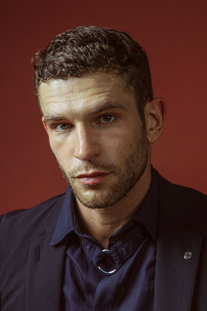Arnaud Valois in Good Grief
