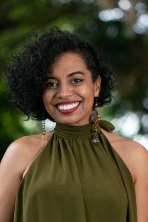 Naiara Lira in Letícia