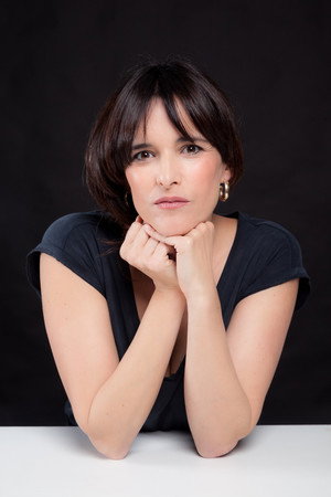 Sara Cózar in The Hive