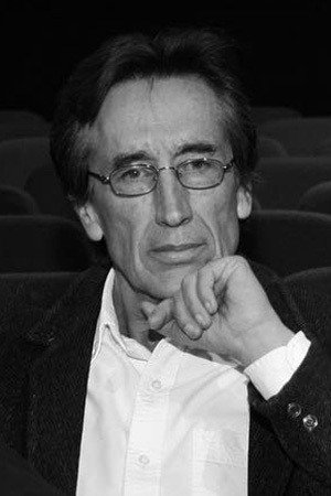 Camilo Luzuriaga in Crónicas