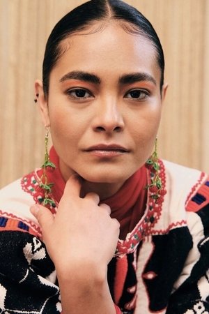 Mabel Cadena in Menage à trois