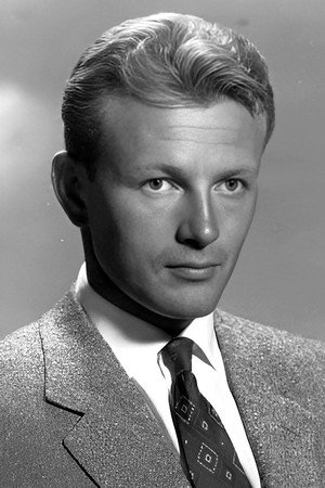 Jacques Sernas in Escape from Death