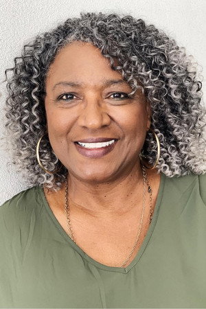 Saundra McClain in The Sixth Man