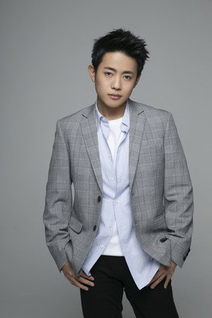 Hong Yang in No Survivors