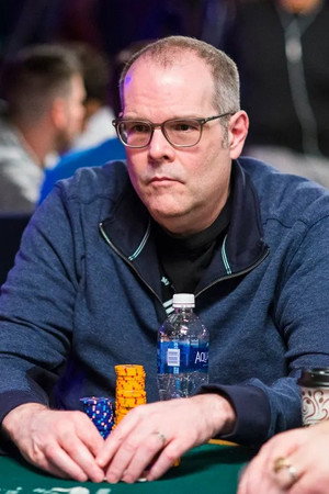 Howard Lederer in Howard Lederer: Secrets of Texas Limit Hold 'Em