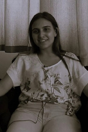 Esther Luz in Dias Atípicos