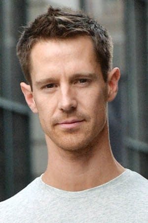 Jason Dohring in Washingtonienne