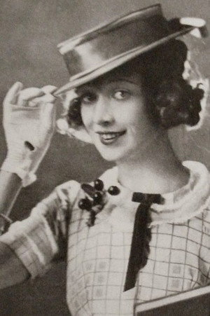Esther Howard in Detour