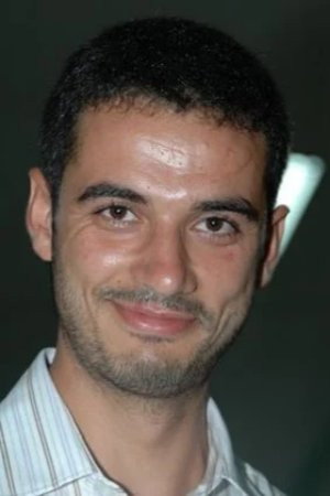 Akan Atakan in Yellow Heat