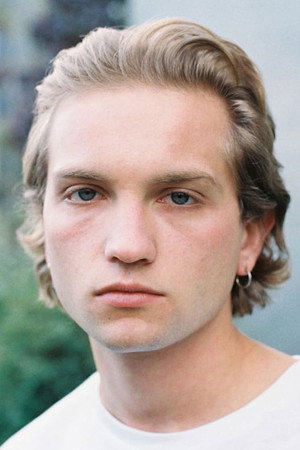 Lukas Ionesco in Jessica Forever