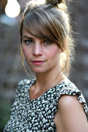 Anna-Katharina Schwabroh in Cargo