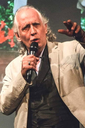 Massimo Lodolo in Ask for the Moon