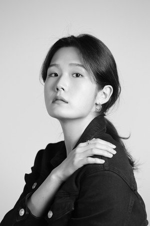 Yoon Hyeon-kyeong in Floating Deep Down Summer