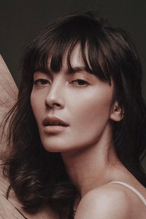 Widika Sidmore in Jalan Pulang