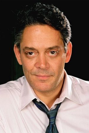 Raúl Juliá in The Escape Artist