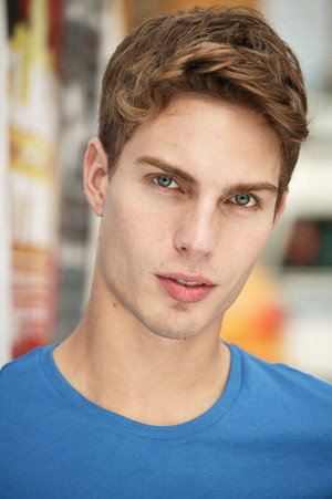 Matthew Ludwinski in Going Down in La-La Land
