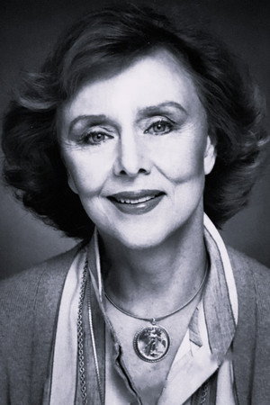 Louise Latham in Marnie