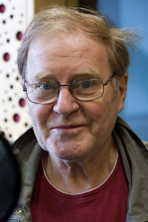 Jan Vlasák in Ten, který dostává políčky
