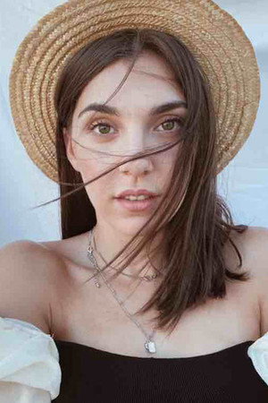 Marta López in Candela