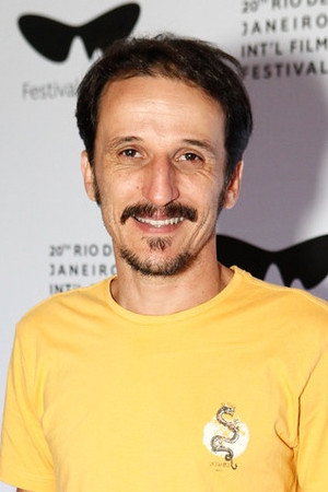 Démick Lopes in Homens com Cheiro de Flor
