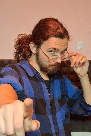 Enrique Camacho in Lo que pudo ser 2084