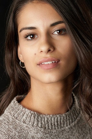 Begoña Vargas in Outlaws
