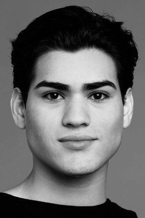 Daniel Guzmán in Pas de Deux