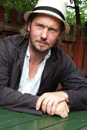 Jonas Inde in Spermaharen