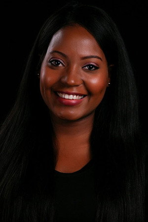 Erica Chissapa in Nzinga, Queen of Angola