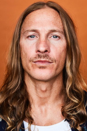 Mo Stark in Bunny