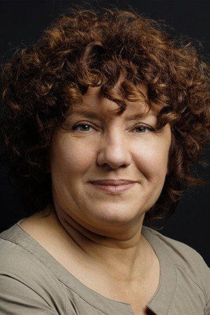 Ayşenil Şamlıoğlu in Those Who Whistle After Dark