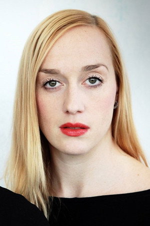 Anna Schmidtmajerová in Up End Down Symphony