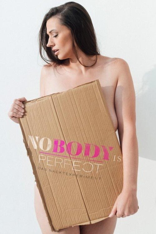 No Body is perfect – Das Nacktexperiment (2020) TV show poster