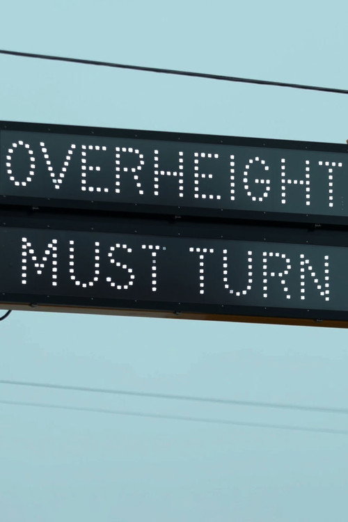 OVERHEIGHT MUST TURN (2018) movie poster