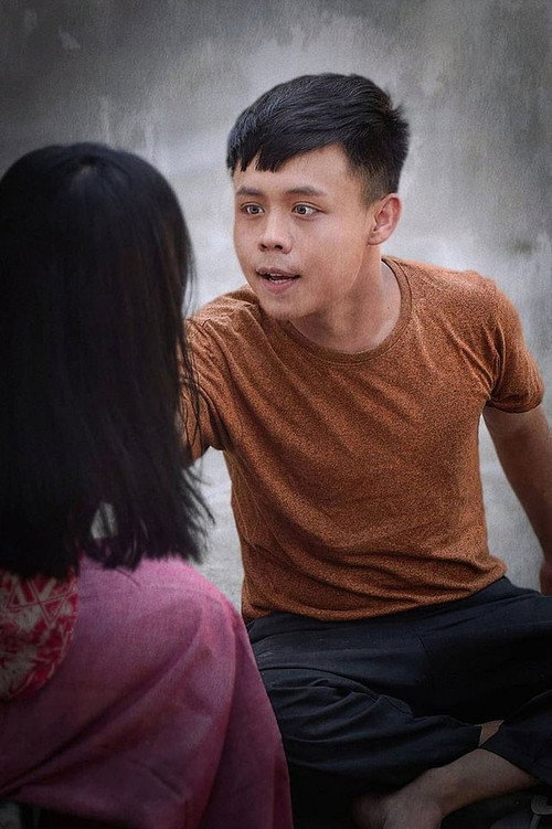 Spaced Out - Panthung Di Kadaaida (2021) movie poster
