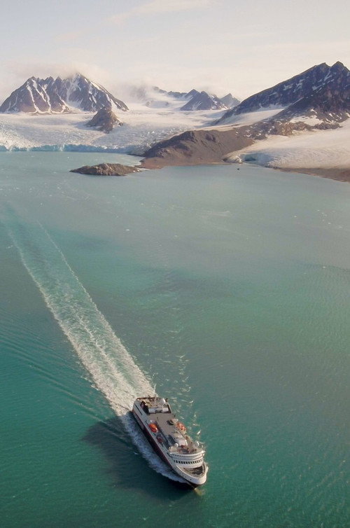 Svalbard minutt for minutt (2020) movie poster